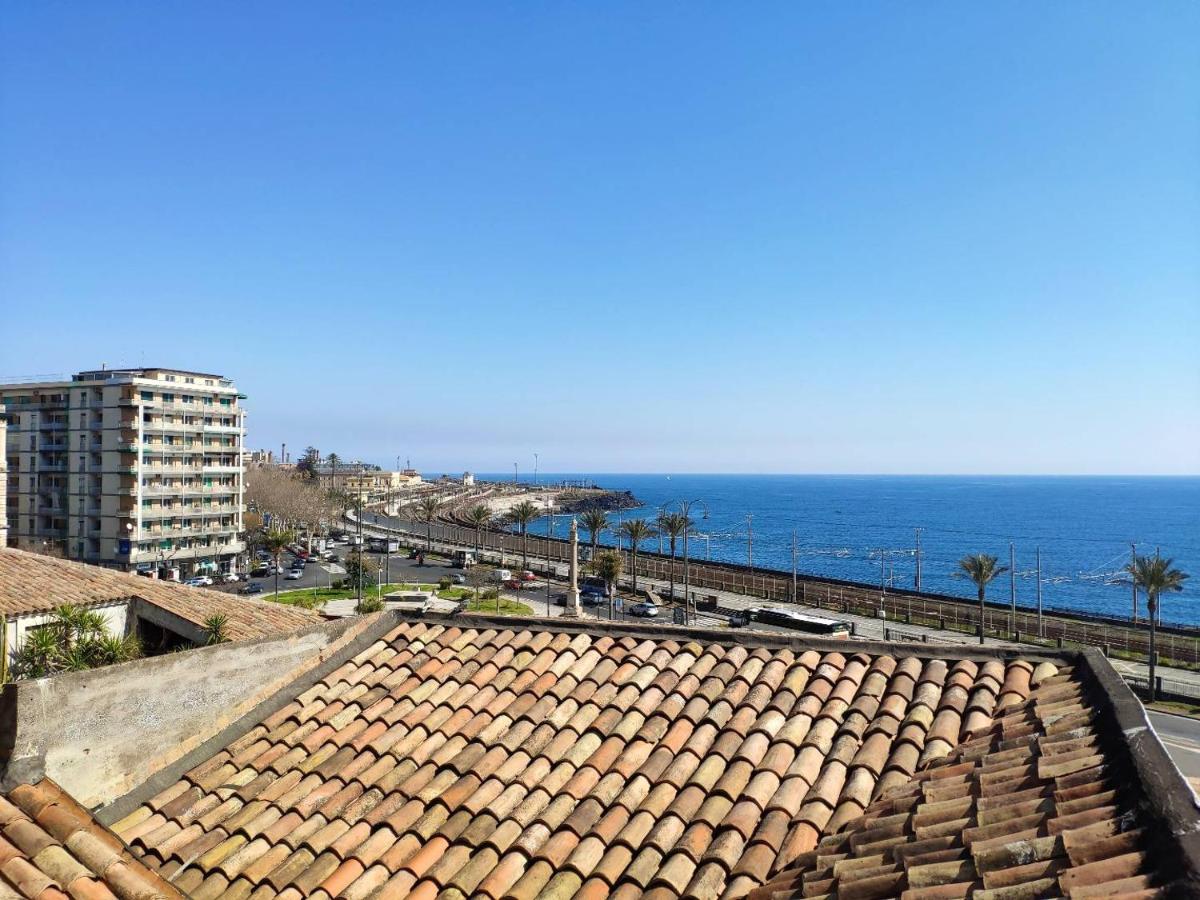Panoramic Suite***** in the heArt of Catania - Housity
