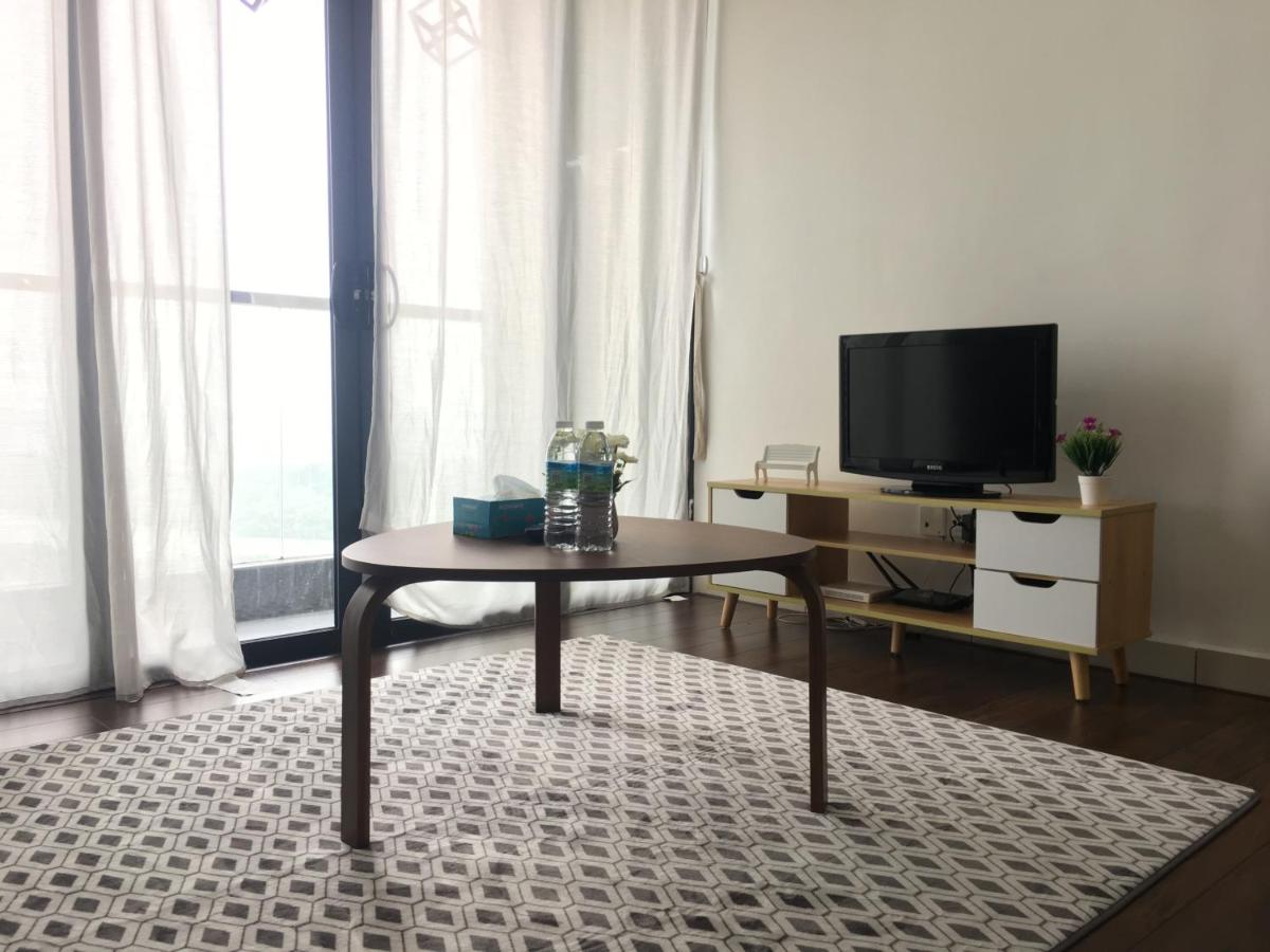 Woodsbury Suites 7722 Butterworth Penang - Housity