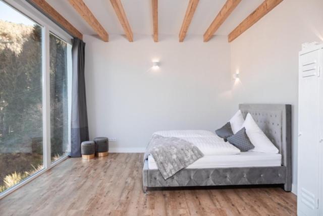 Ferienwohnung Otto-Dill-Halle - Housity