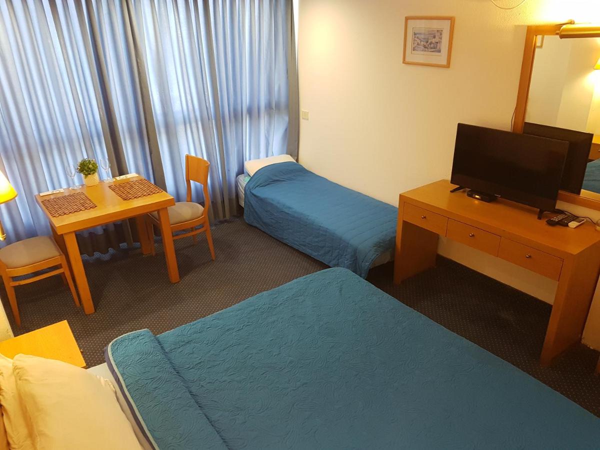 Carmel Mountain Motel - Housity