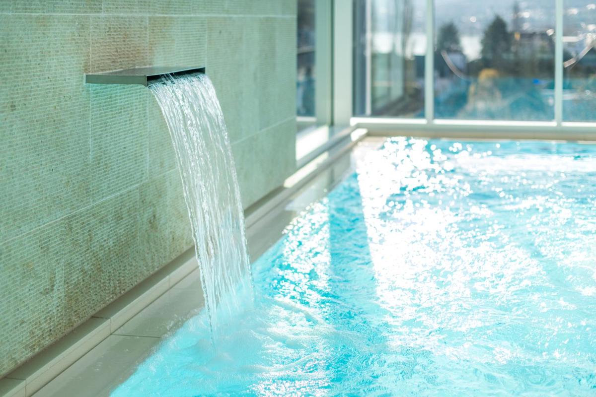 Der Swimmingpool an oder in der Nähe von FÄHRHAUS Koblenz