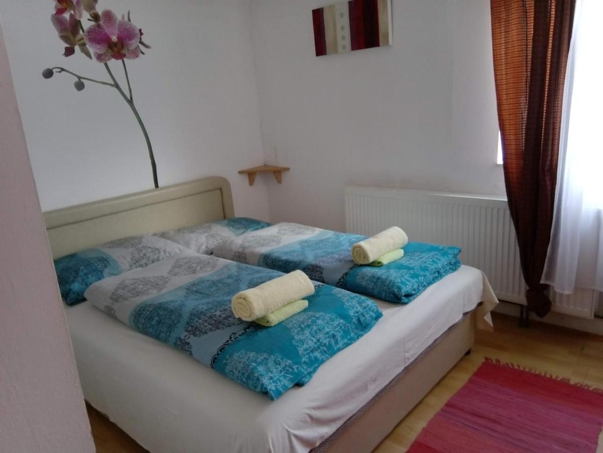 Bed and Breakfast Konoba Jure - Housity