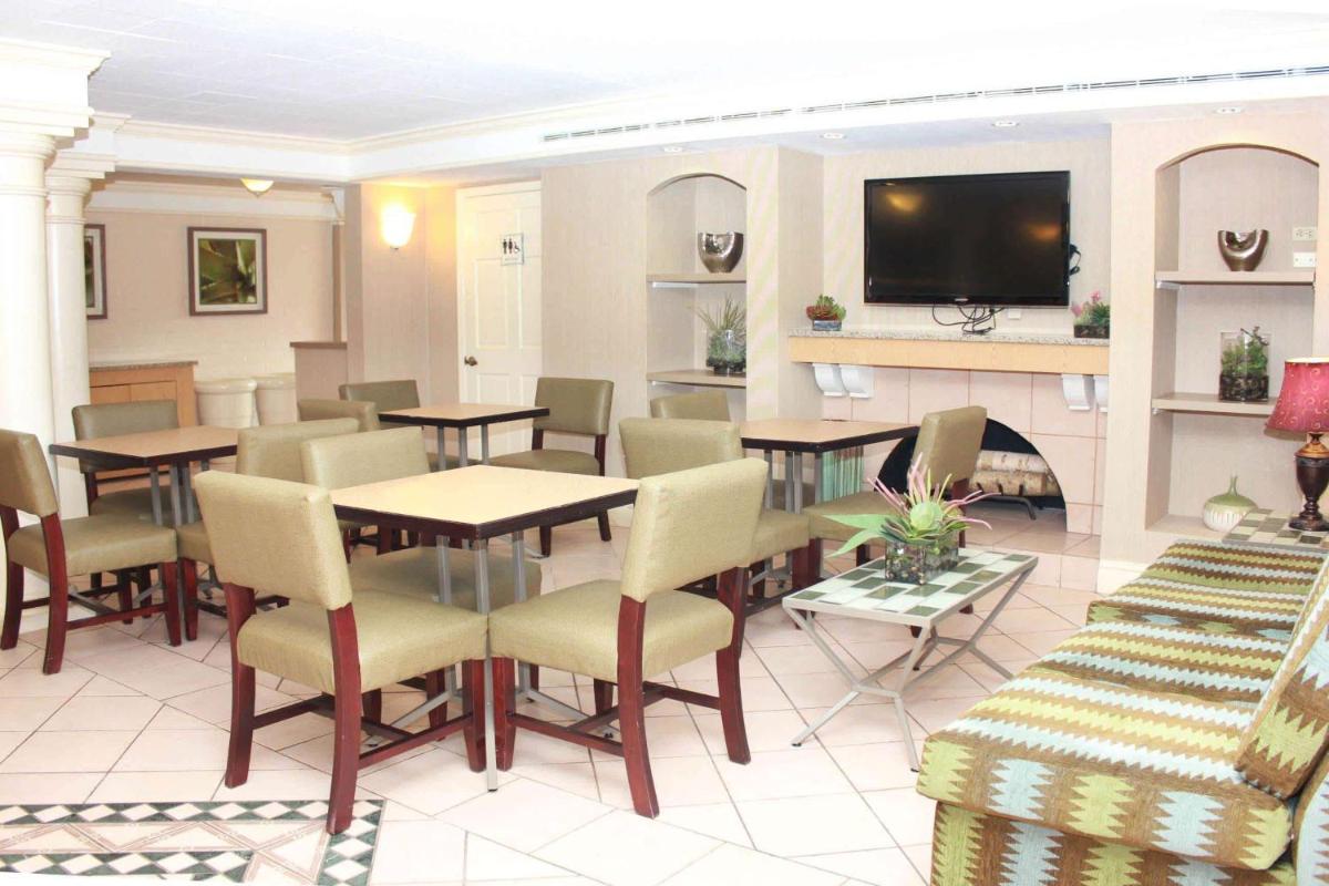 La Quinta Inn by Wyndham New Orleans West Bank / Gretna - Housity