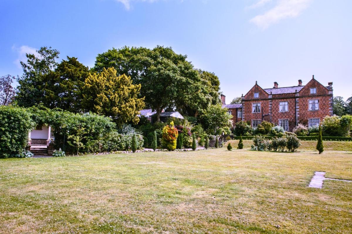 Willington Hall Hotel - Housity