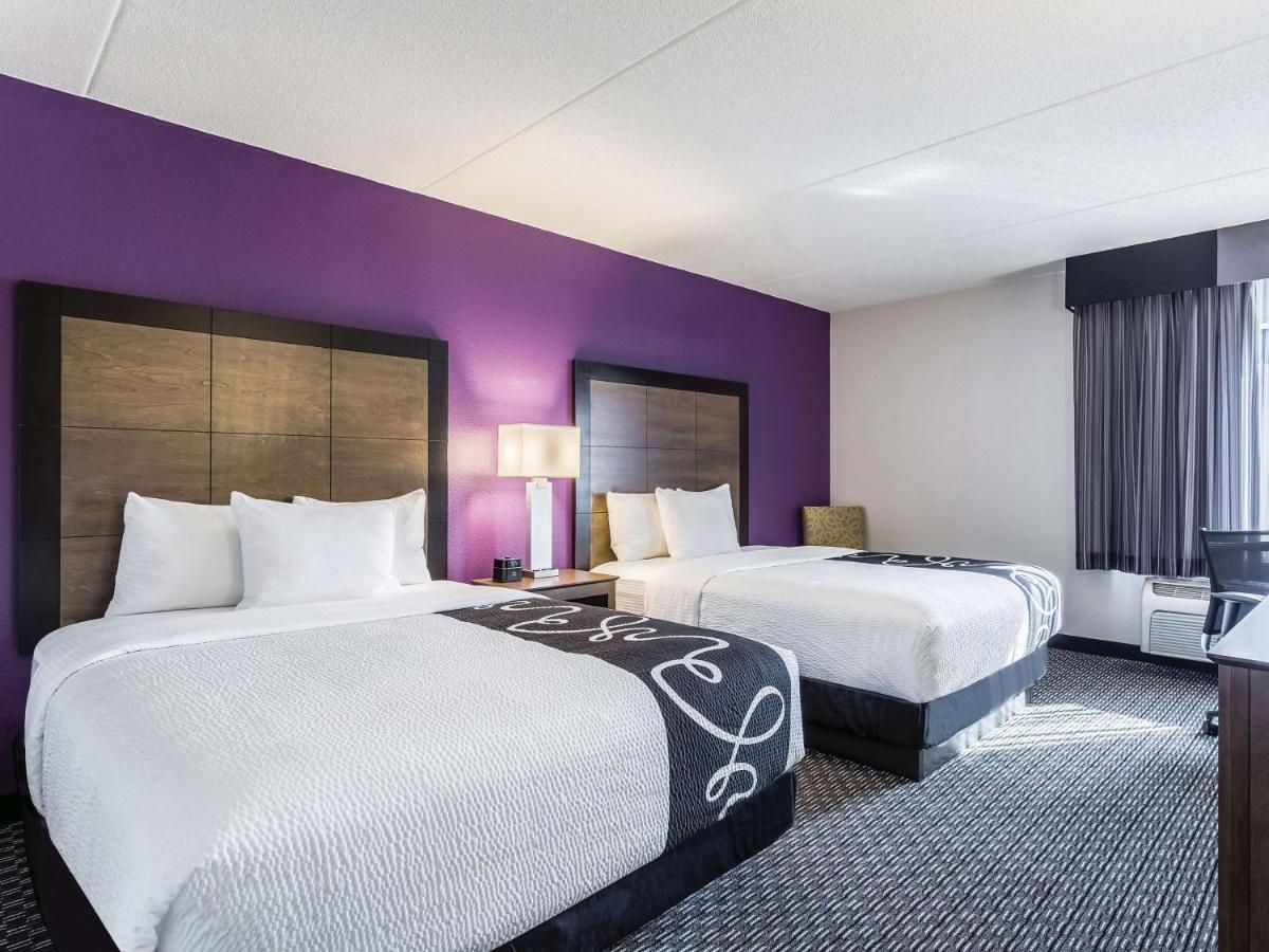 La Quinta by Wyndham Columbia / Fort Meade - Housity