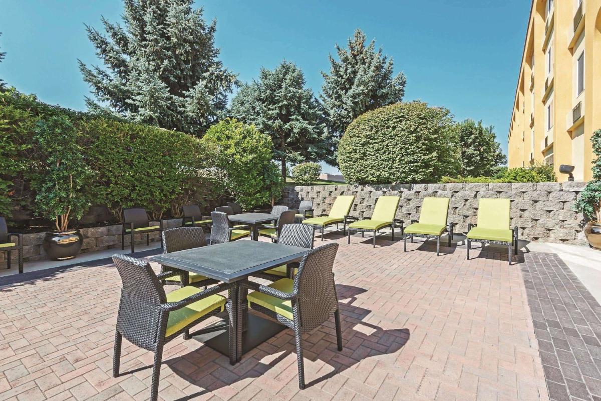 La Quinta by Wyndham Boise Towne Square - Housity