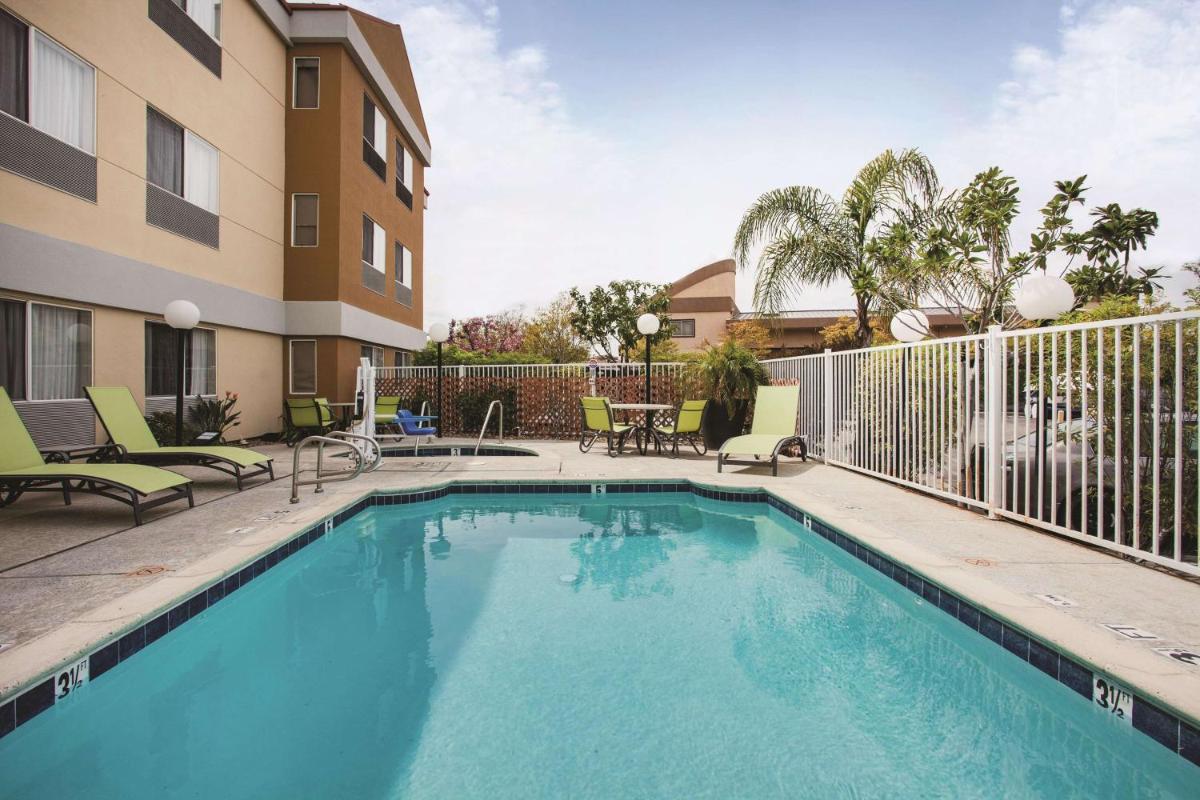 La Quinta by Wyndham Dublin - Pleasanton - Housity