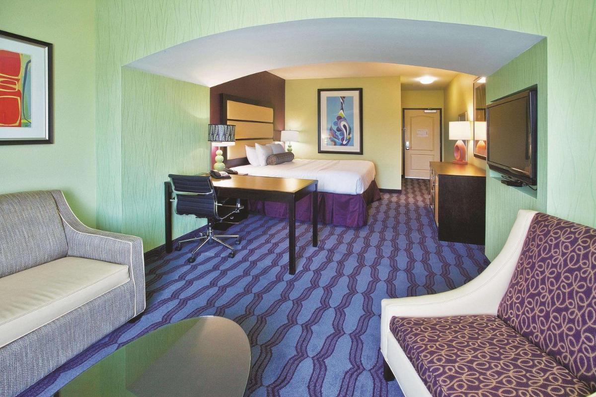 La Quinta by Wyndham Hinesville - Fort Stewart - Housity