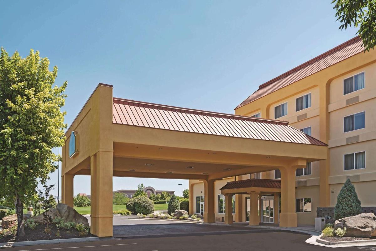 La Quinta by Wyndham Boise Towne Square - Housity