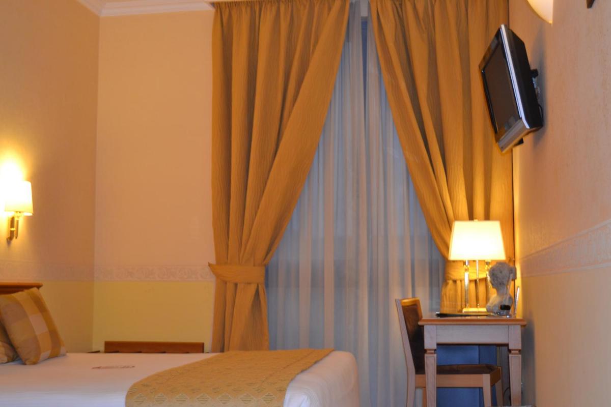 Seccy Hotel Boutique Art & Museum - Housity