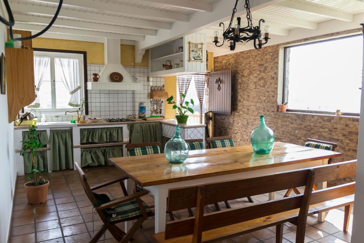 Apartamentos Rurales de Abelleira - Housity