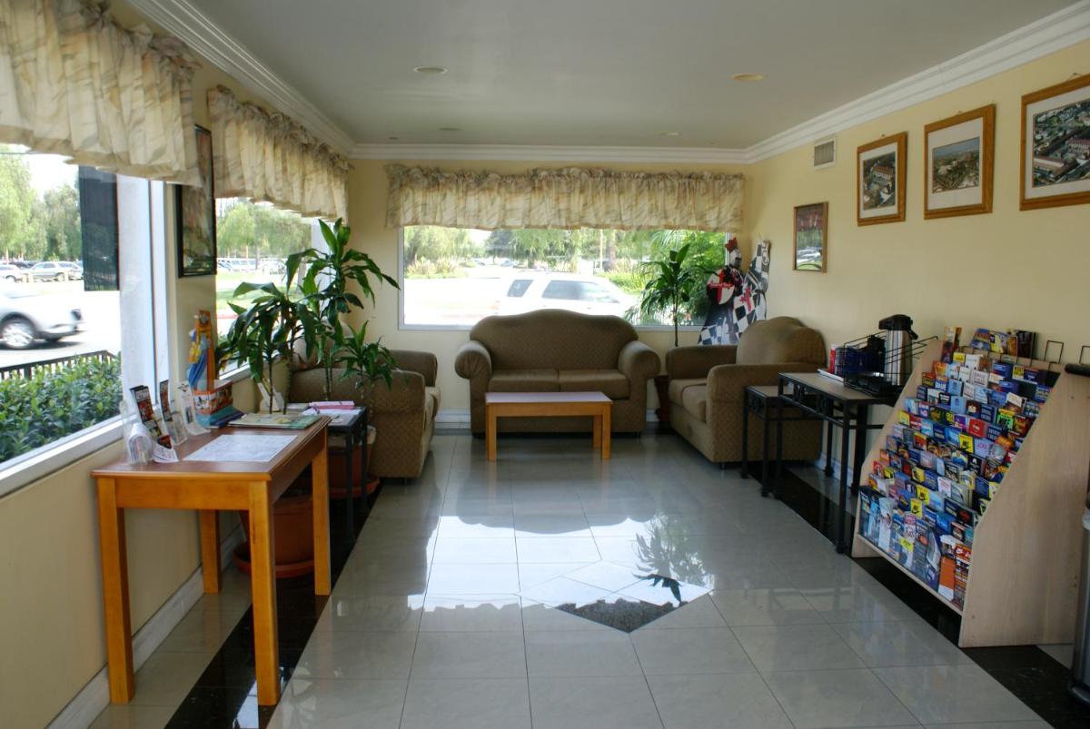 Colony Inn - Housity