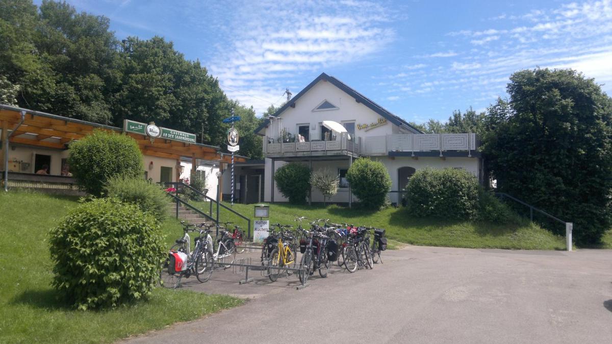 Gästezimmer auf dem Campingplatz Konz - Housity