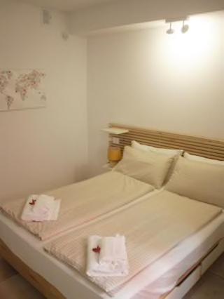 Flowers House - Housity