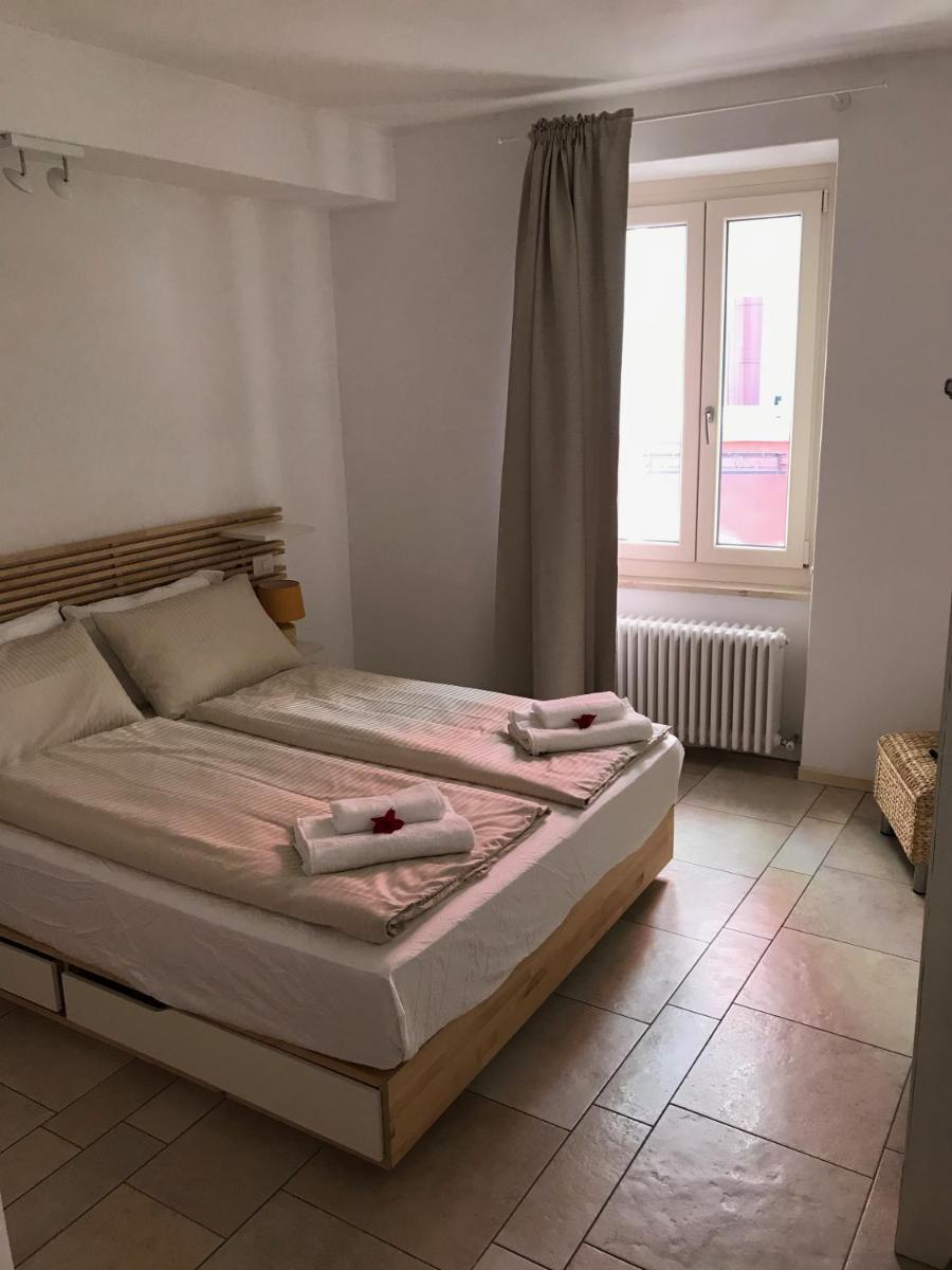 Flowers House - Housity