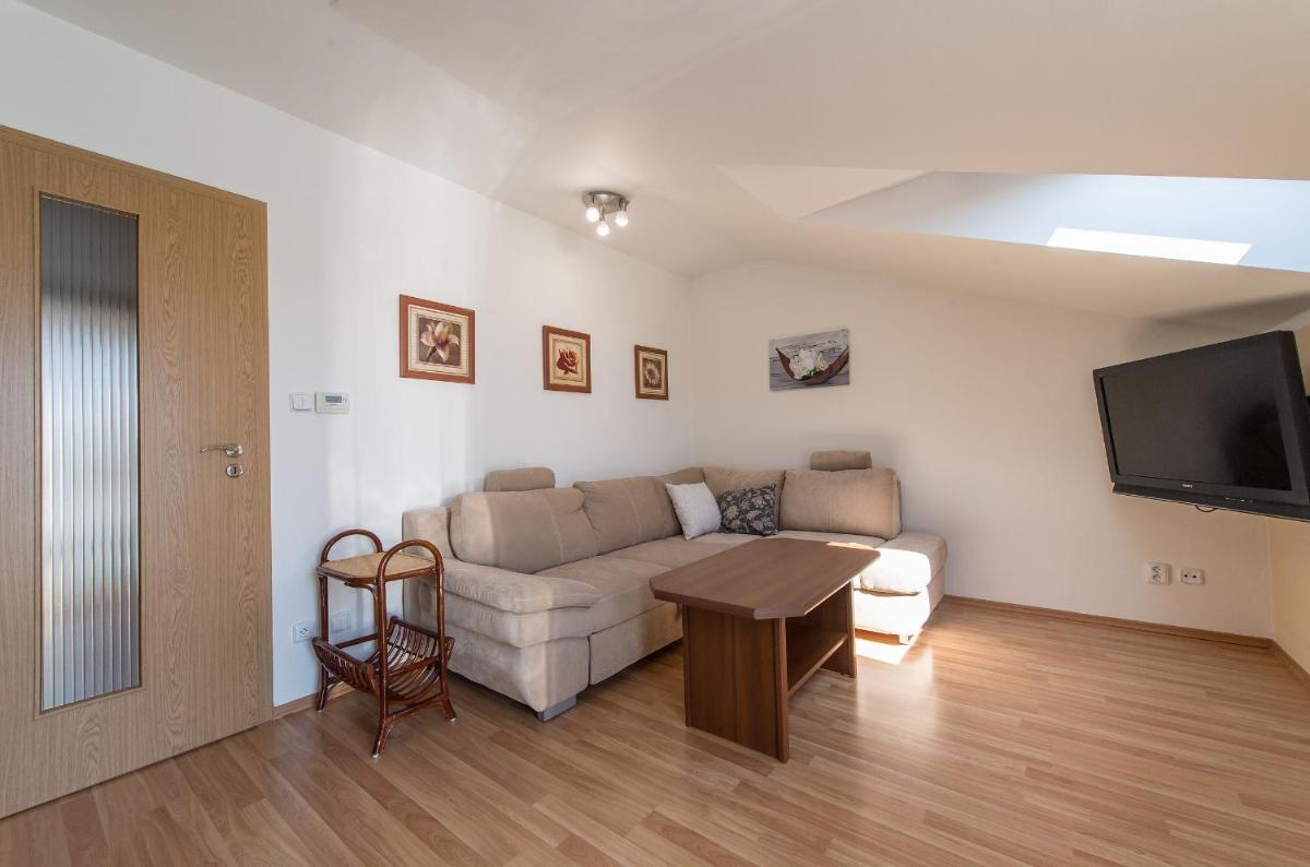 Suitetrails - Apartmán Okružní