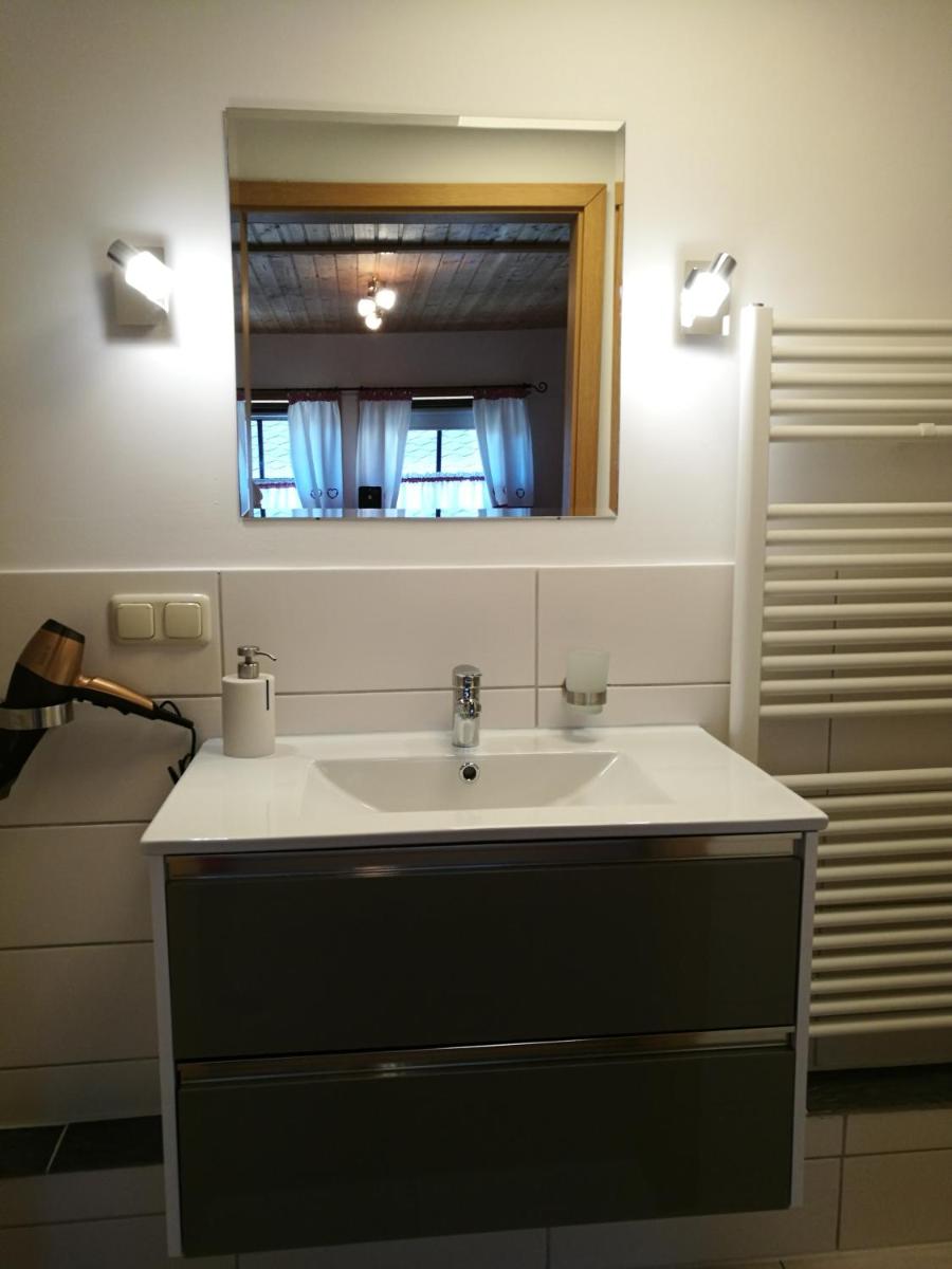 Elbhangzimmer Dresden - Hizvo