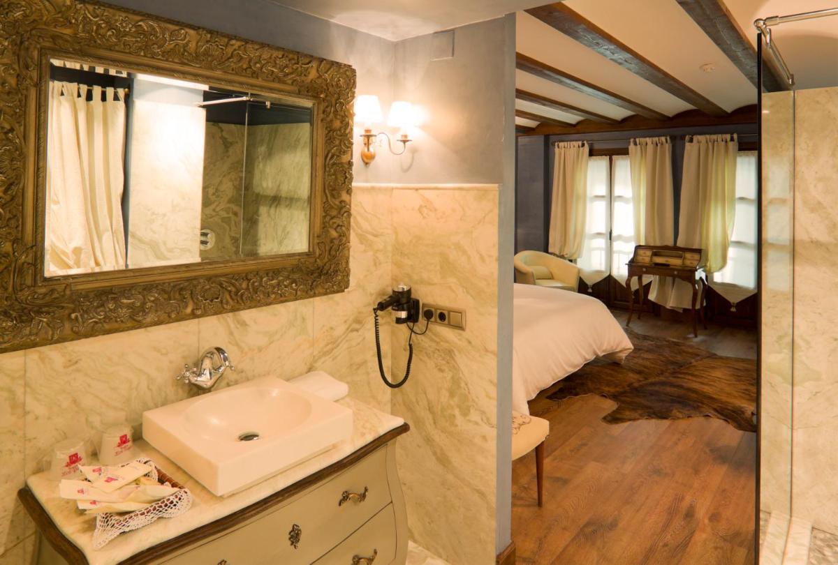 Un baño de Hospederia de los Parajes