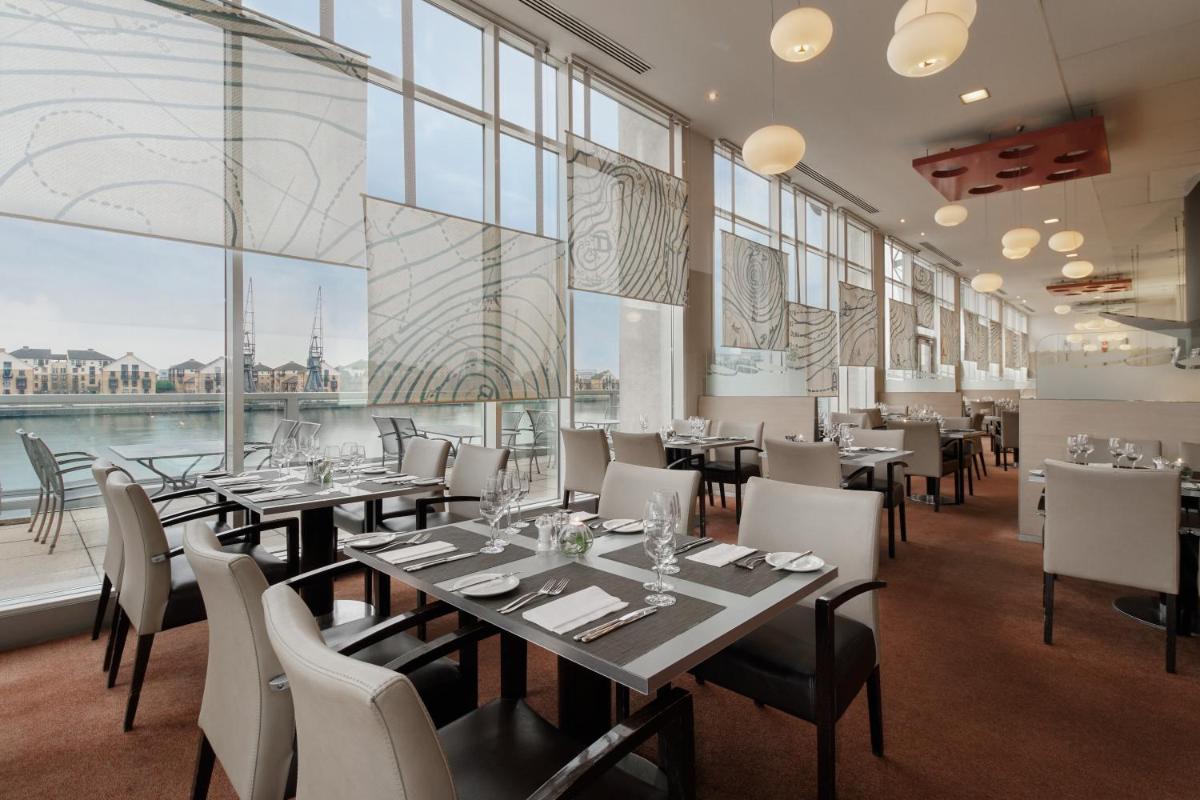 Novotel London Excel - Housity