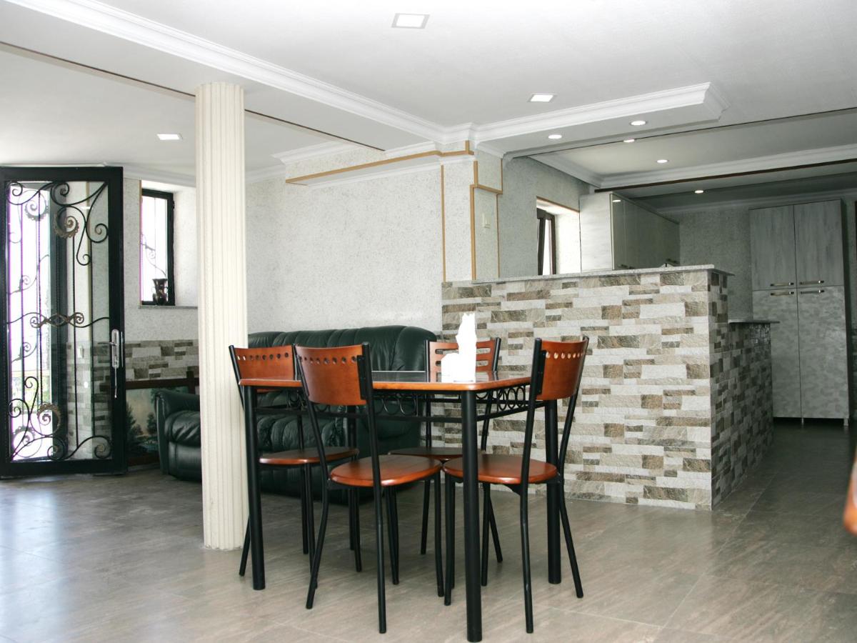 Hotel Tskhumi - Housity