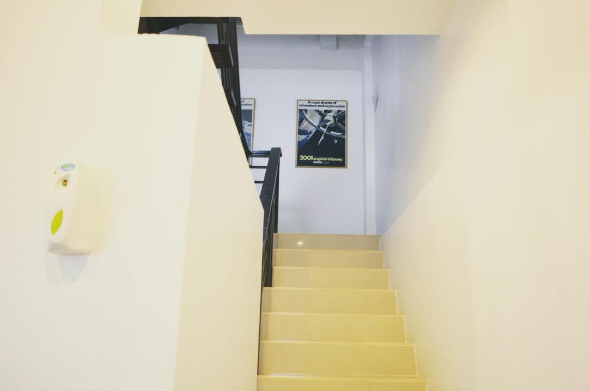 Moon House - Hizvo
