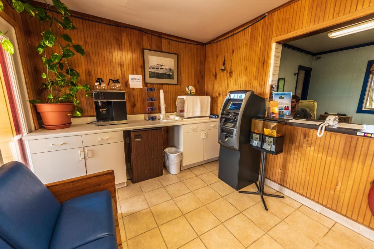 Rodeway Inn at Somers Cove Marina - Housity
