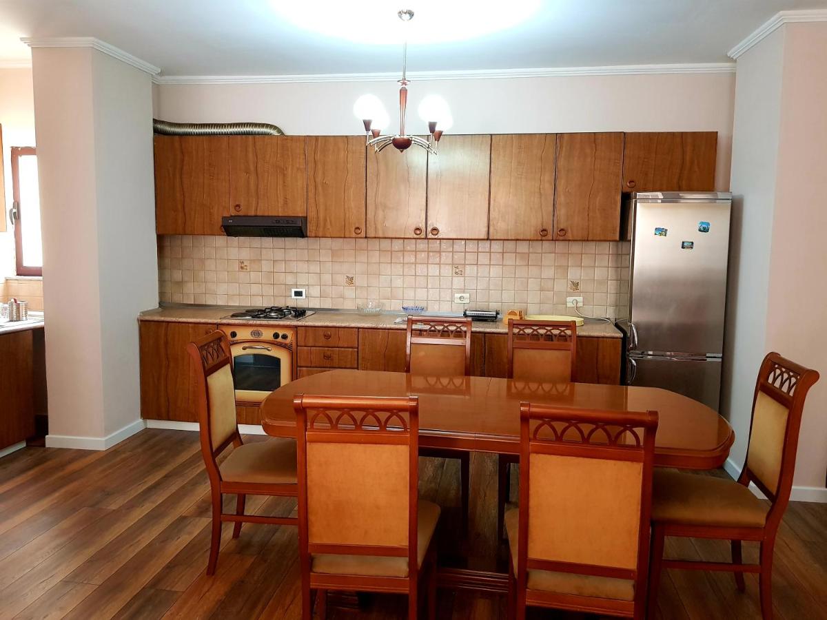 Central Apartment in Tirana - Housity