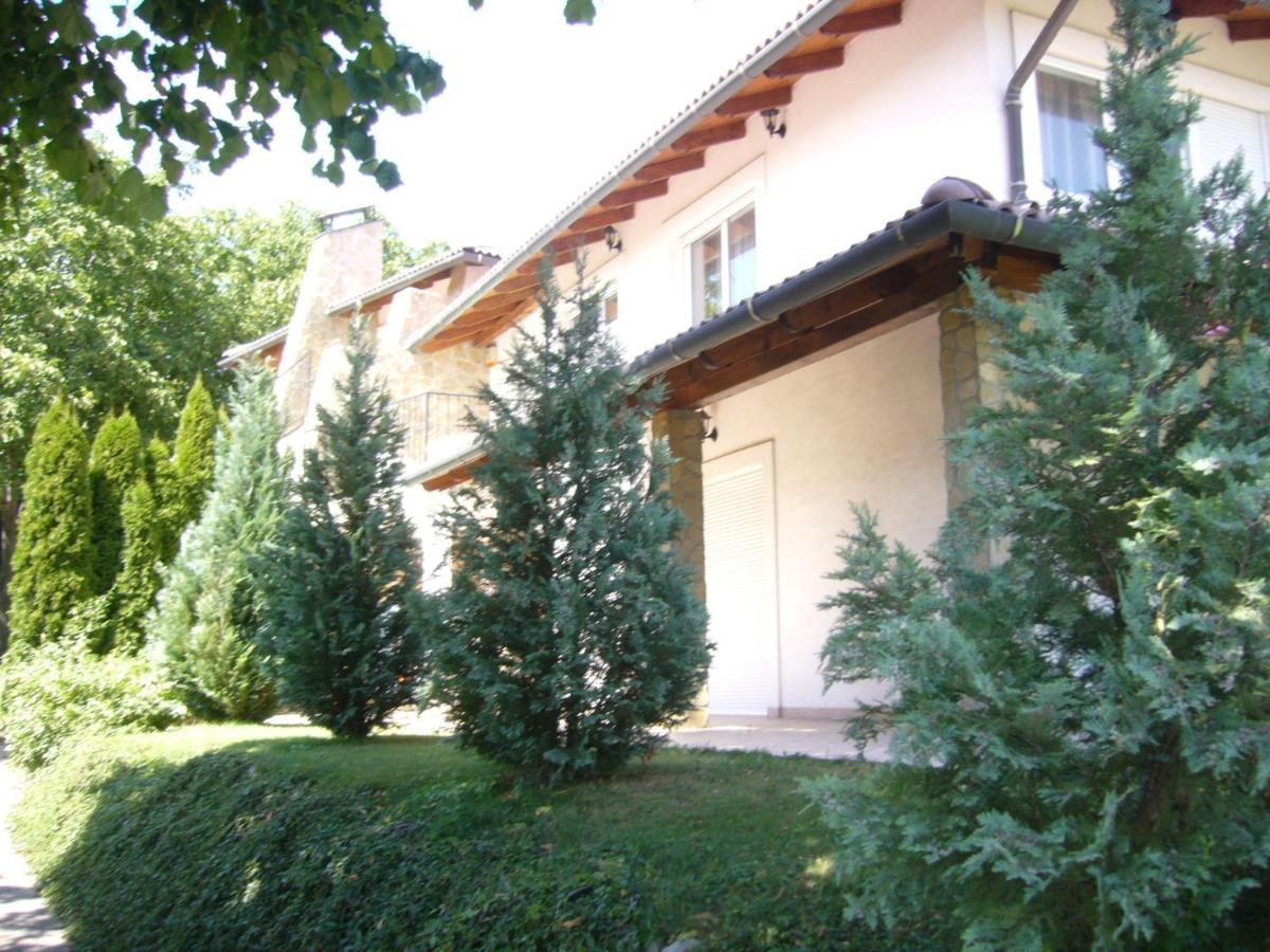 Mediterrán Vendégház - Housity