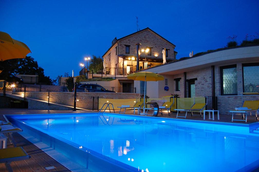 La tana dei leoni - Housity