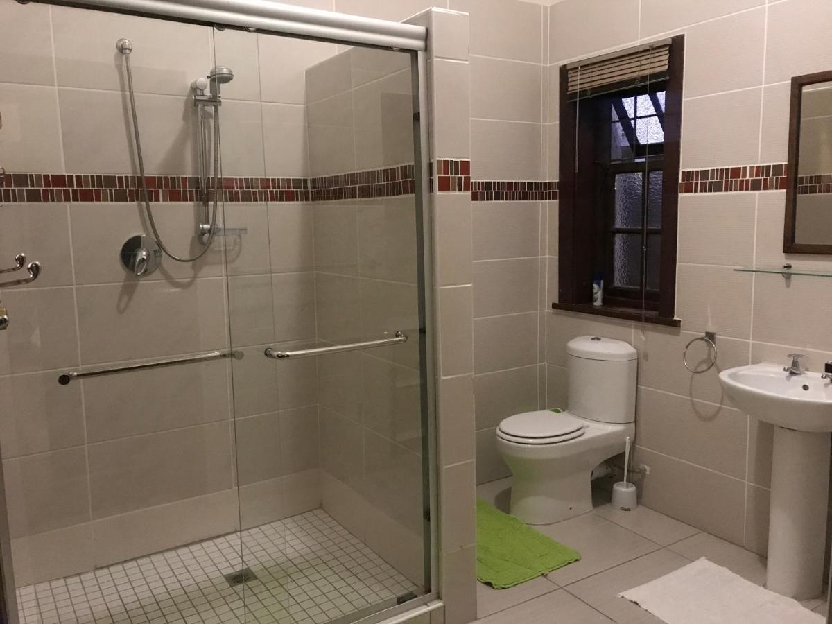 Queenspark Lodge - Housity