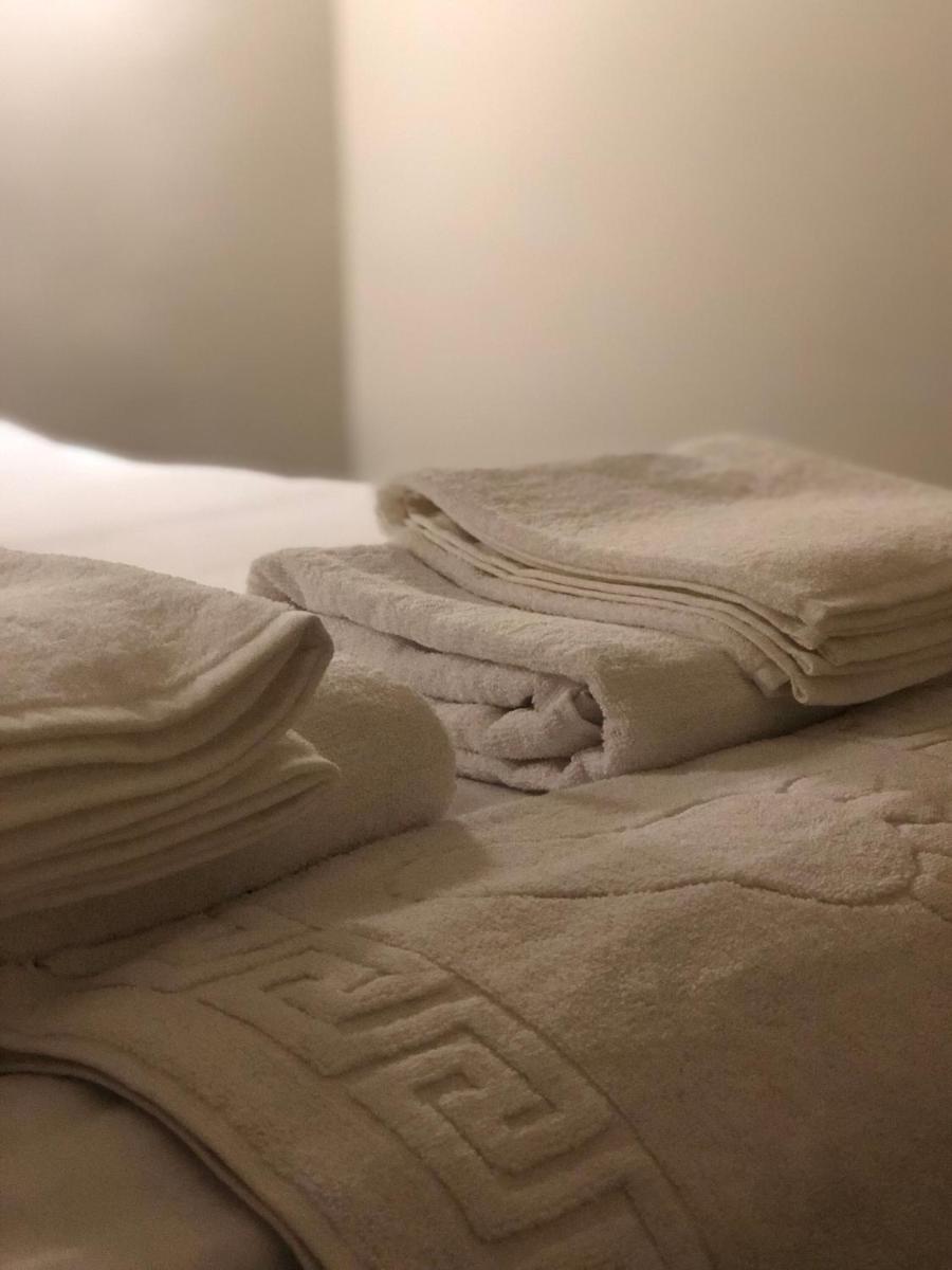El Mundo Apartments - Housity