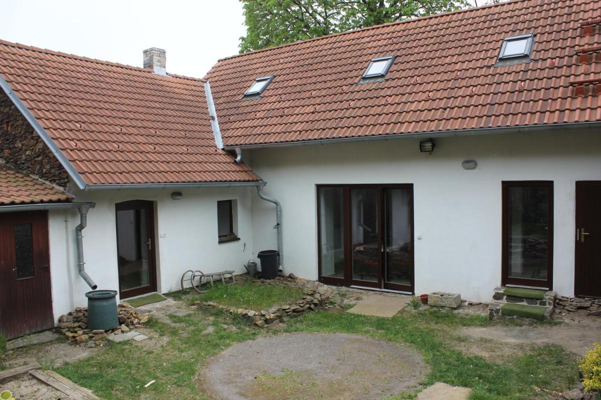 Chalupa Bechyně - Housity