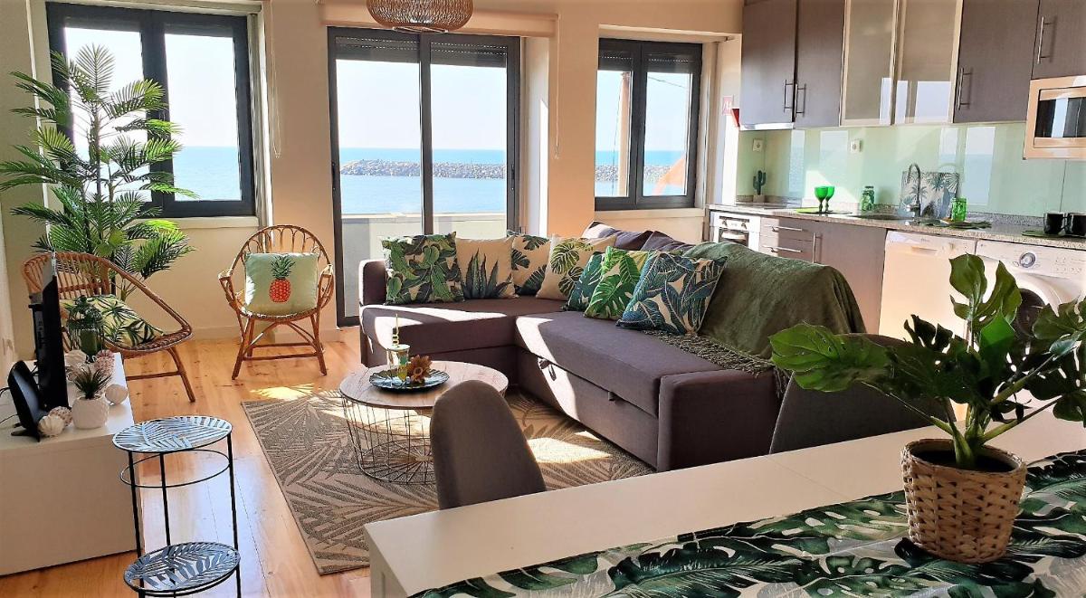 The Shore@GreenCoast - Waterfront Beach House Espinho - Housity
