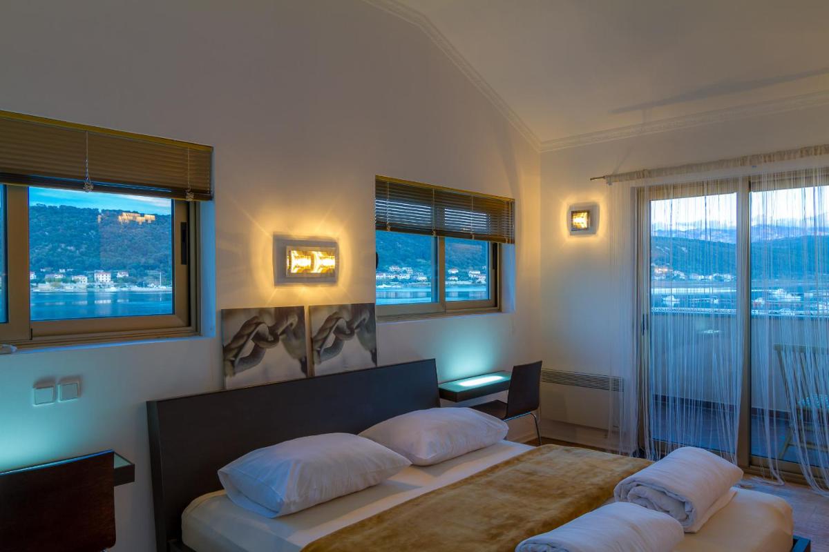 Villa Royal - Housity
