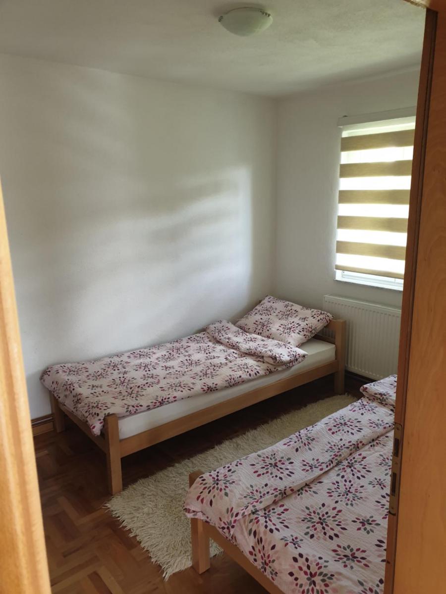 Vacation home Djogic - Housity
