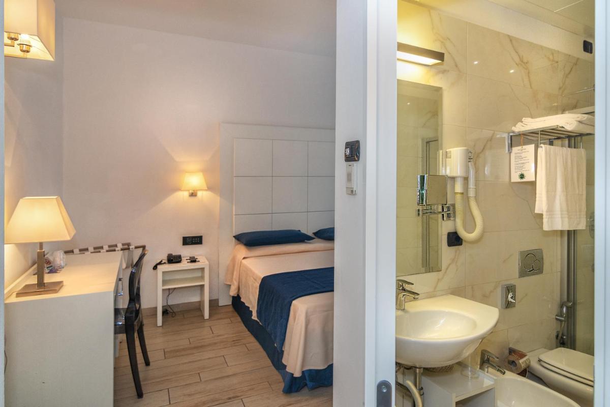 Hotel Central Park - Housity