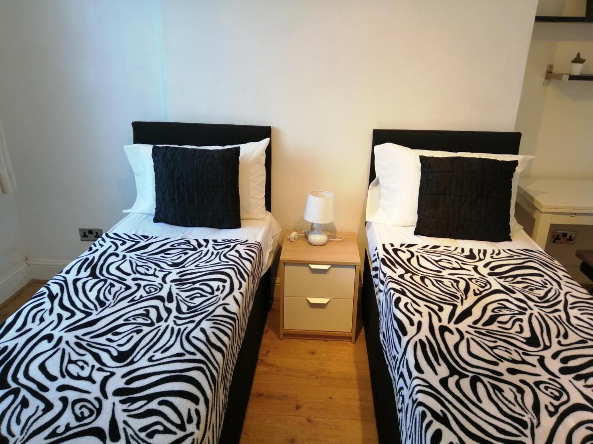 Dream Time Apartments-Aqua Suite - Housity