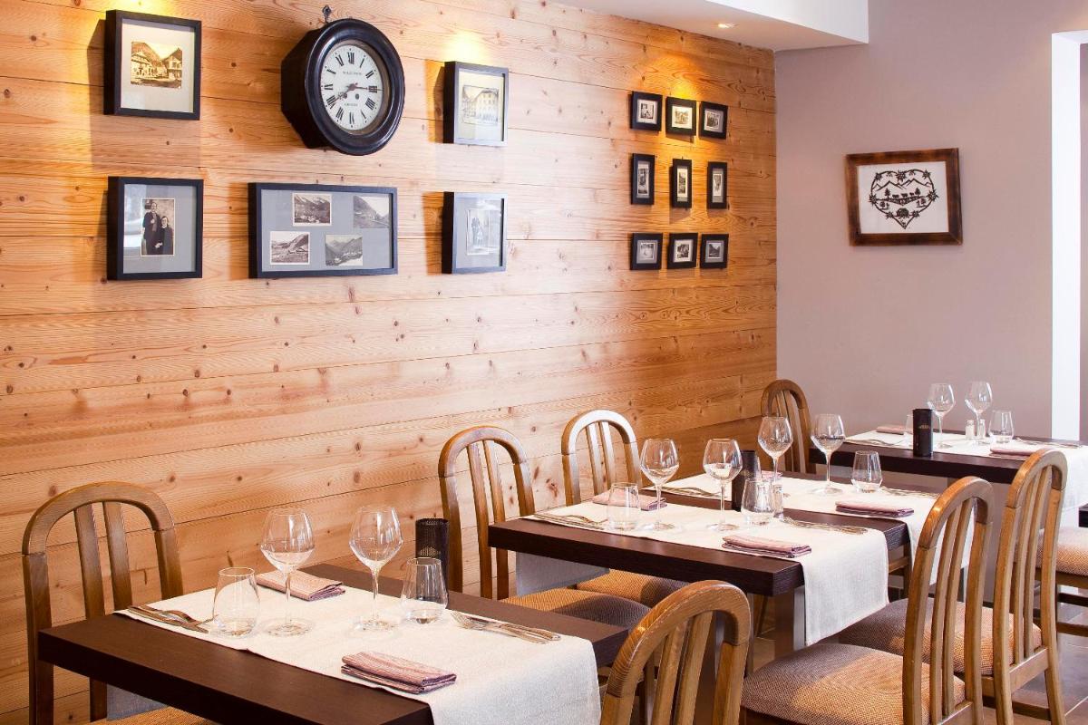 Restaurant ou autre lieu de restauration dans l'établissement Hôtel Belalp