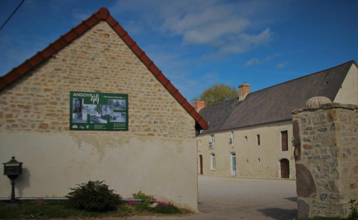 Angoville44 - Housity