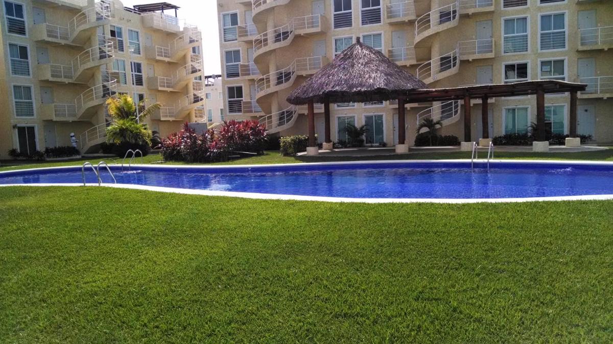 Depa Marina Diamante · Depto PB internet Alberca Palapa Acapulco Marina Diamante - Housity