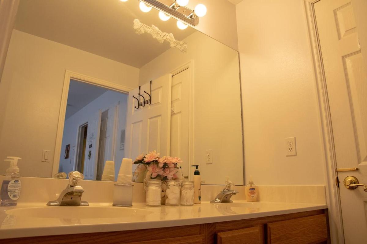 Suitetrails - Wahweap Ranch - 8-Bedroom Lake Powell Vacation House