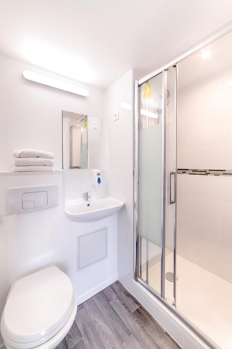 Brit Hotel Macon Nord Autoroute du Soleil - Housity