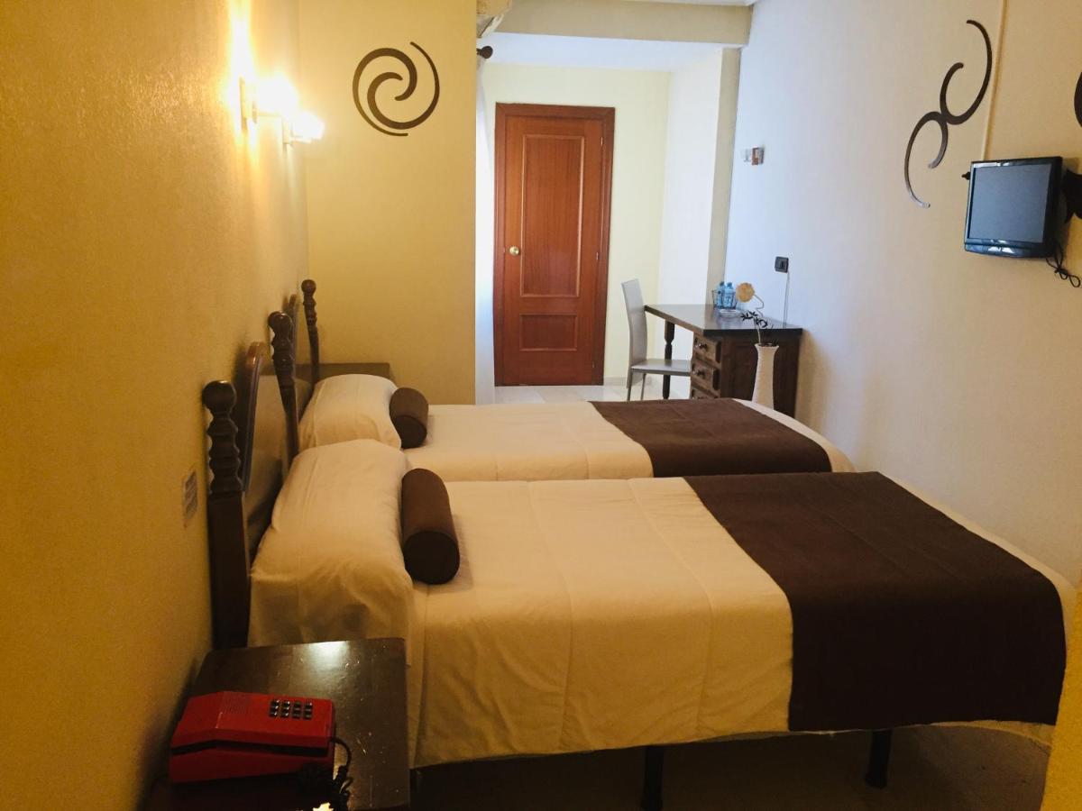 Emperatriz II - Housity