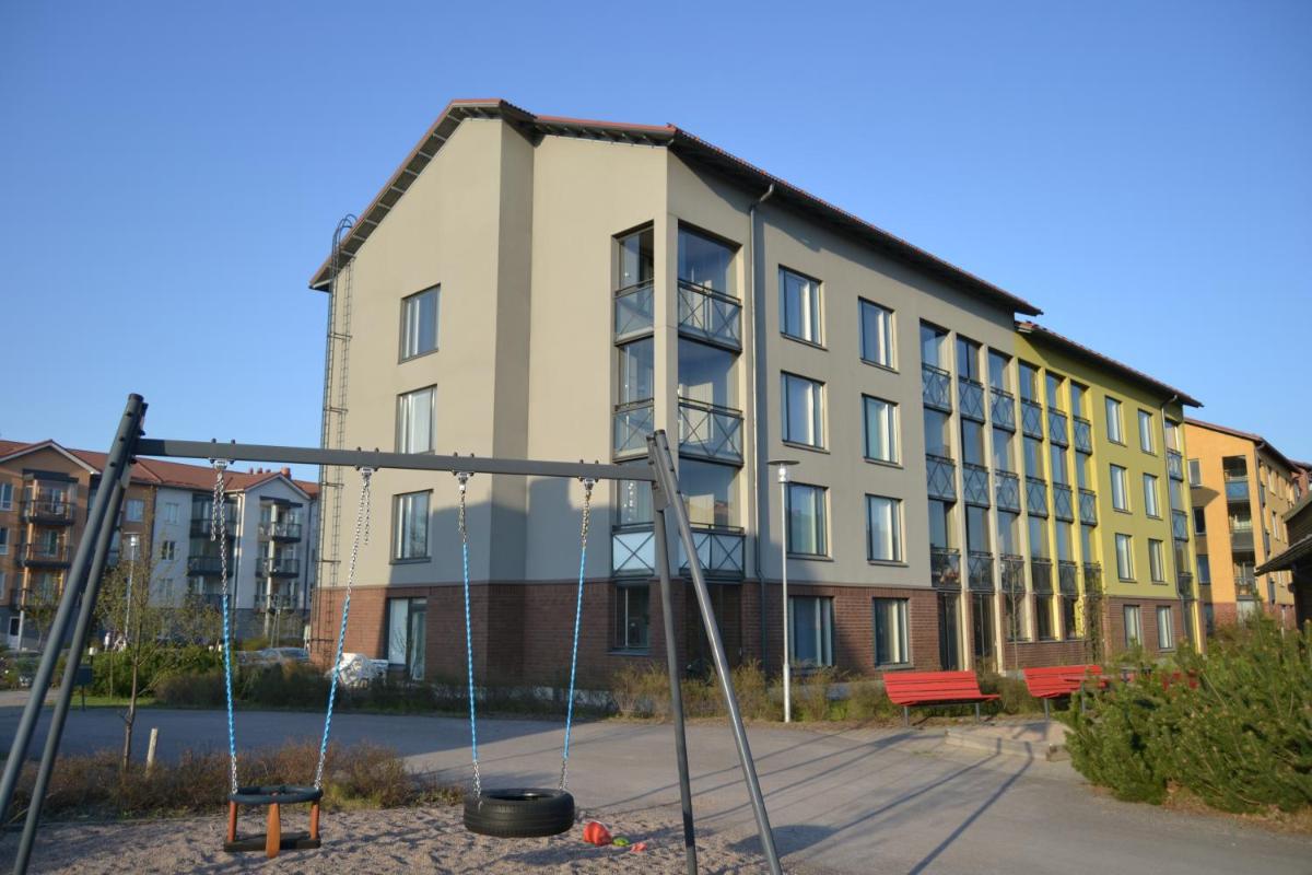 Galaxy Apartments Airport - Housity