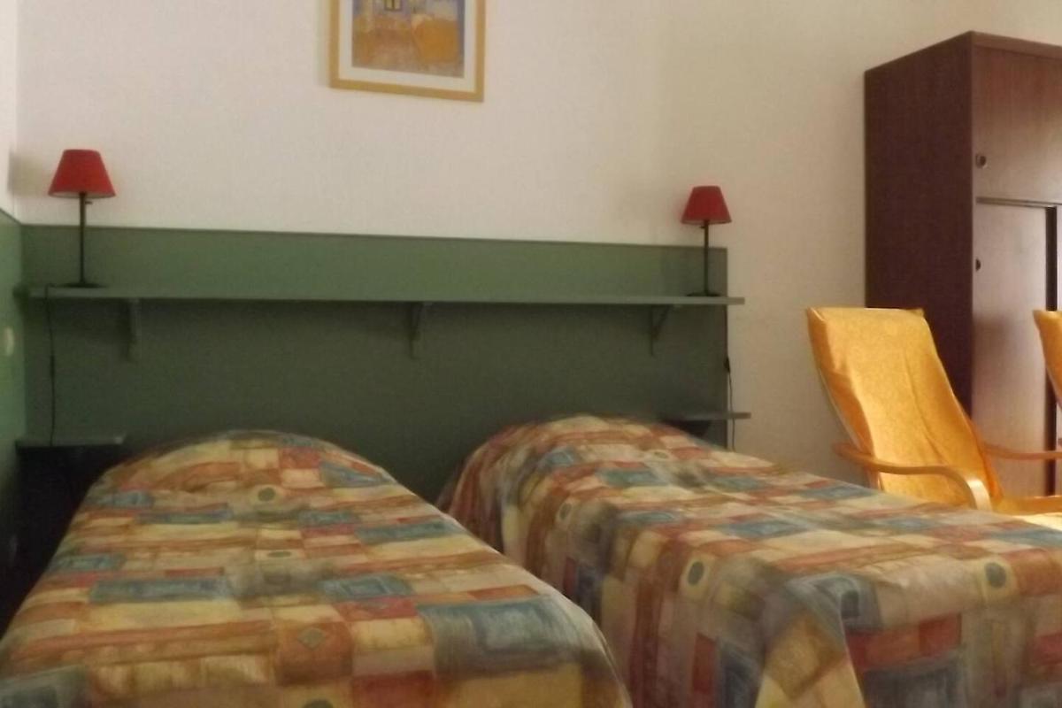 Studio n°4 agréable avec terrasse, bien situé - Housity