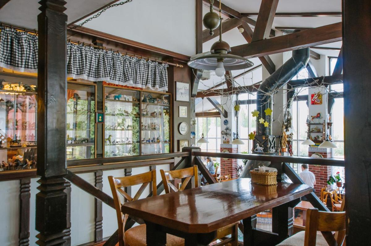 Konyushenny Dvor Guest House - Housity