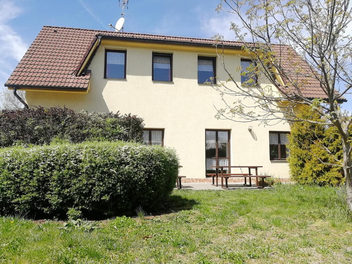 Penzion Hůrka - Housity