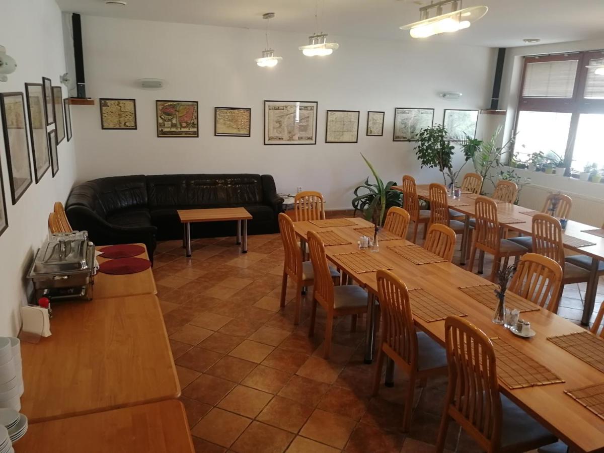 Penzion Hůrka - Housity