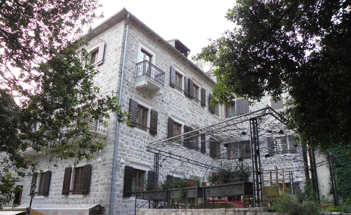 Hotel Villa Duomo - Housity