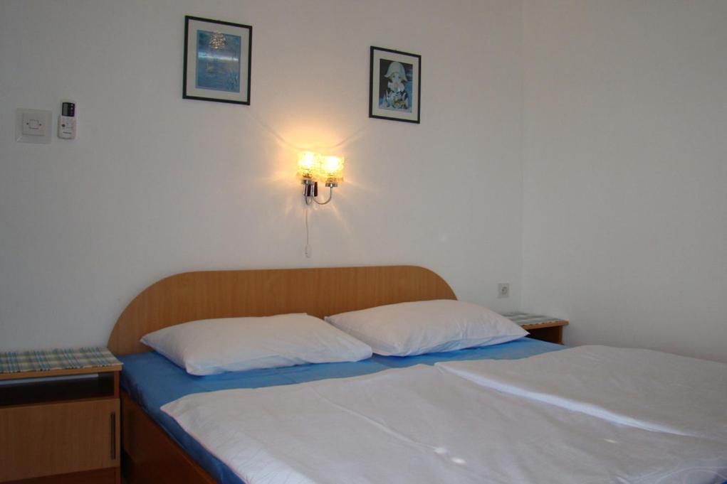 House Šubić - Housity
